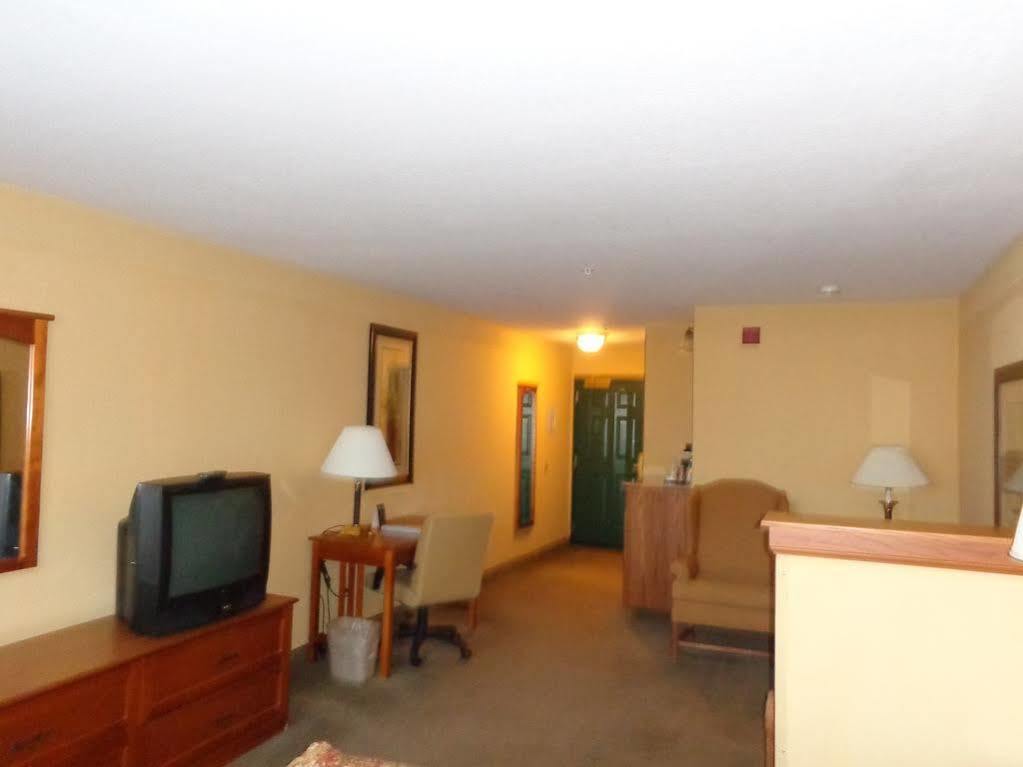 Country Inn & Suites By Radisson, Green Bay East, Wi Экстерьер фото